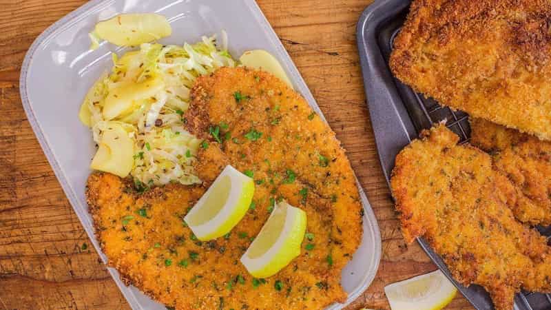 تصویر 3 از شنیسل مرغ خانگی ساده انتخابی مناسب برای آشپزی خانگی